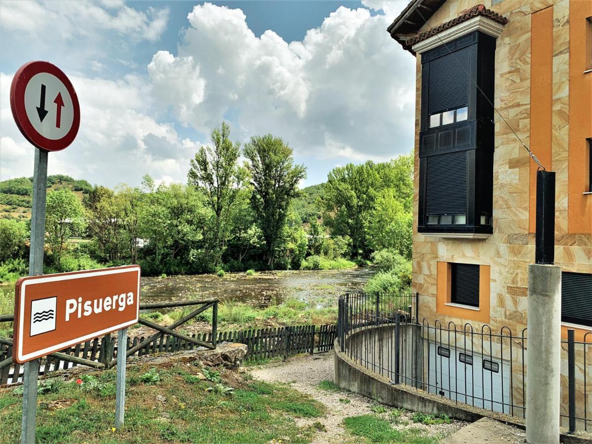 Apartamentos Del Pisuerga Cervera De Pisuerga Eksteriør billede