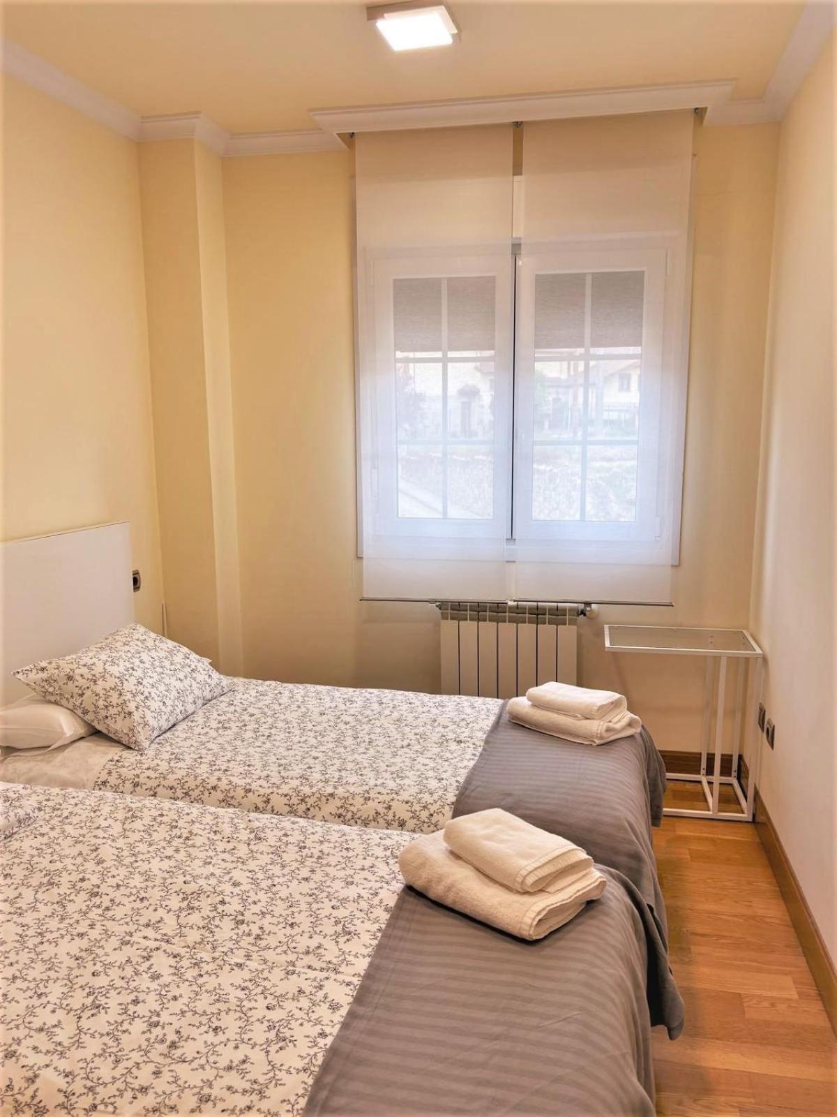 Apartamentos Del Pisuerga Cervera De Pisuerga Eksteriør billede