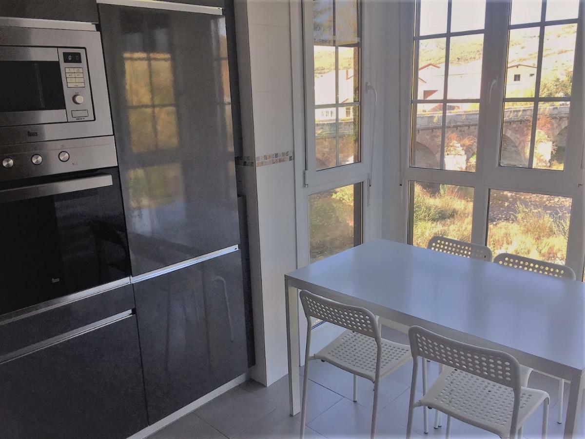 Apartamentos Del Pisuerga Cervera De Pisuerga Eksteriør billede